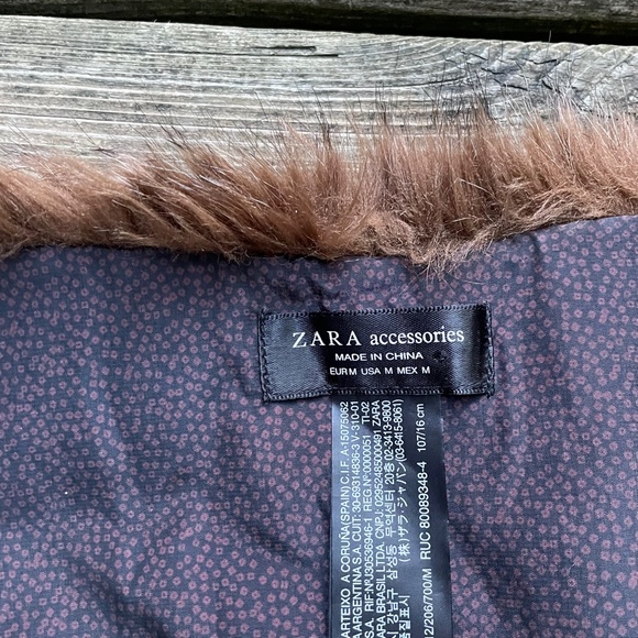 Faux Fur Trim: Zara Brown (Coat Accessory) - Picture 14 of 14